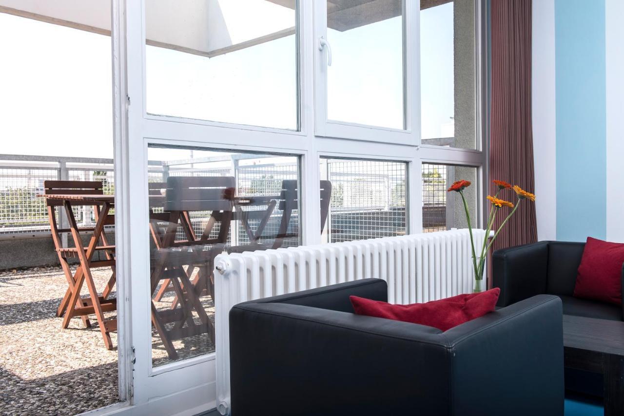 Hotel Grenzfall Berlin Bagian luar foto