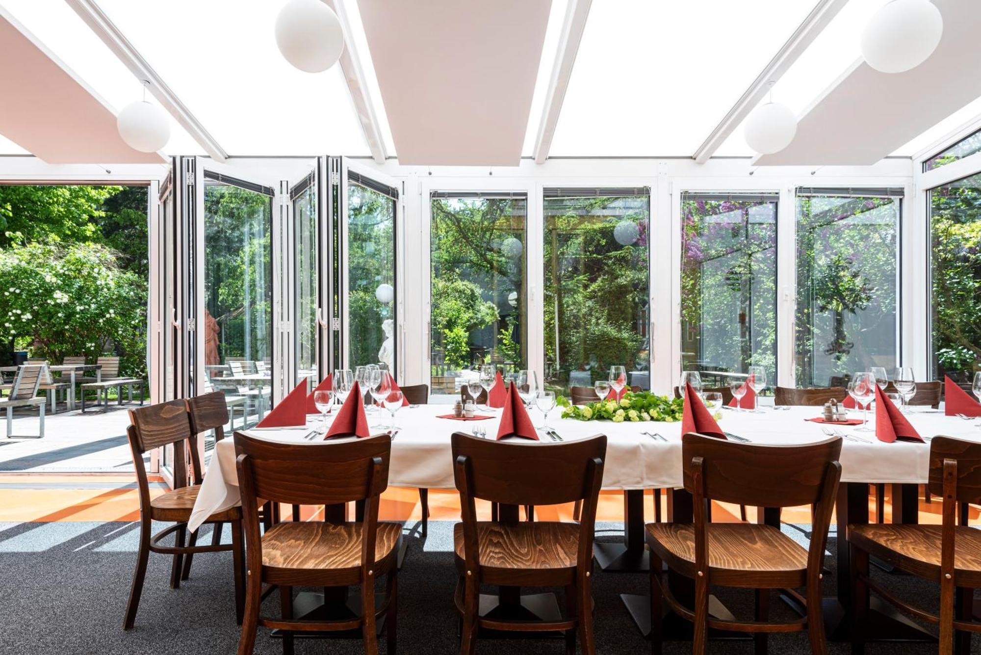 Hotel Grenzfall Berlin Bagian luar foto