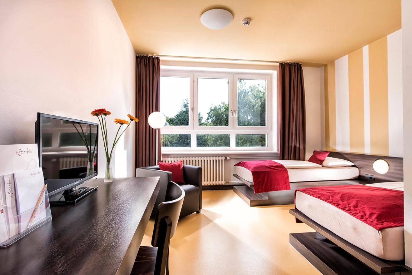 Hotel Grenzfall Berlin Bagian luar foto