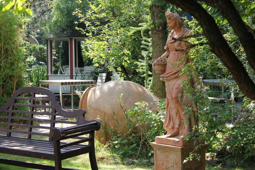 Hotel Grenzfall Berlin Bagian luar foto